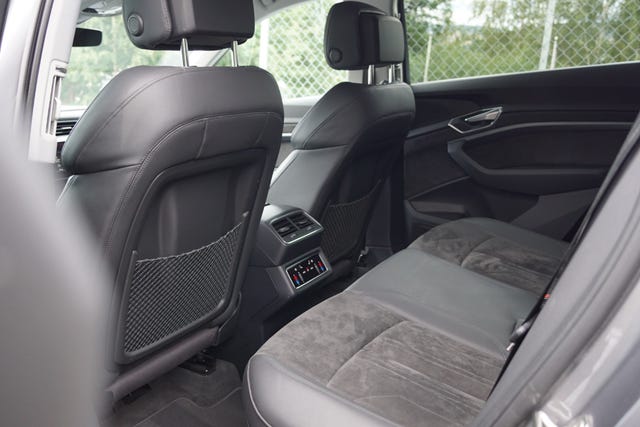 2020 AUDI E-TRON - 29