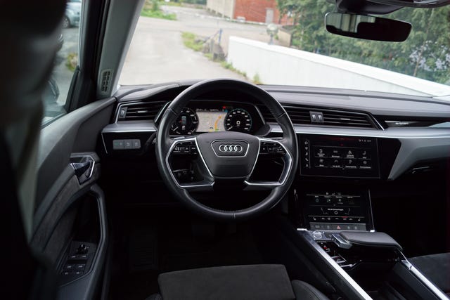 2020 AUDI E-TRON - 13