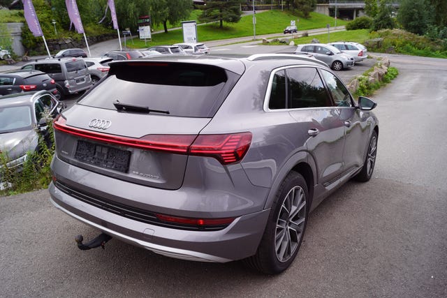 2020 AUDI E-TRON - 8