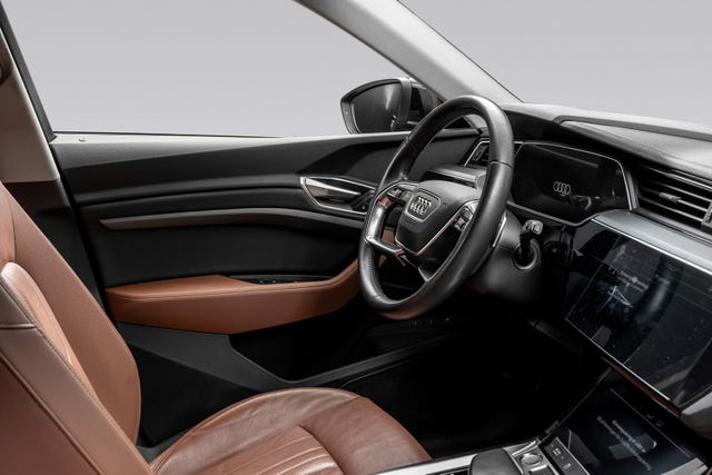 2020 AUDI E-TRON - 20