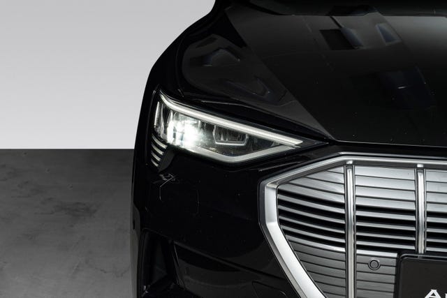 2020 AUDI E-TRON - 8