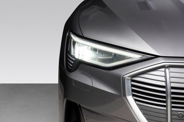 2020 AUDI E-TRON - 8