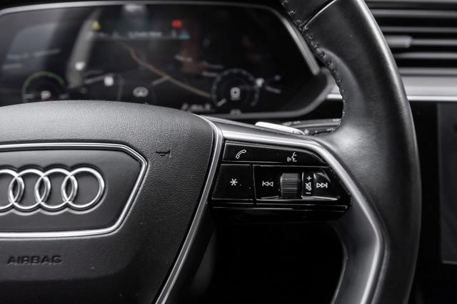 2020 AUDI E-TRON - 20
