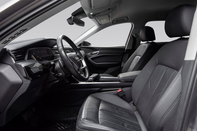2020 AUDI E-TRON - 16