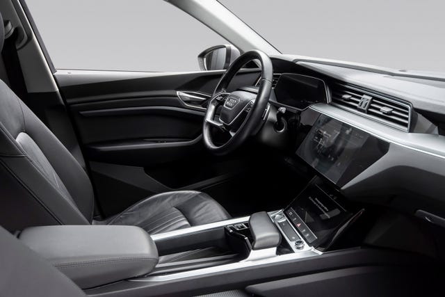 2020 AUDI E-TRON - 18