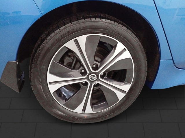 2021 NISSAN LEAF - 10