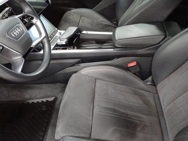 WAUZZZGE0MB004267 2021 AUDI E-TRON-4