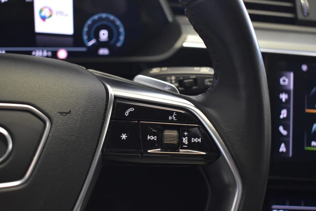 2020 AUDI E-TRON - 20