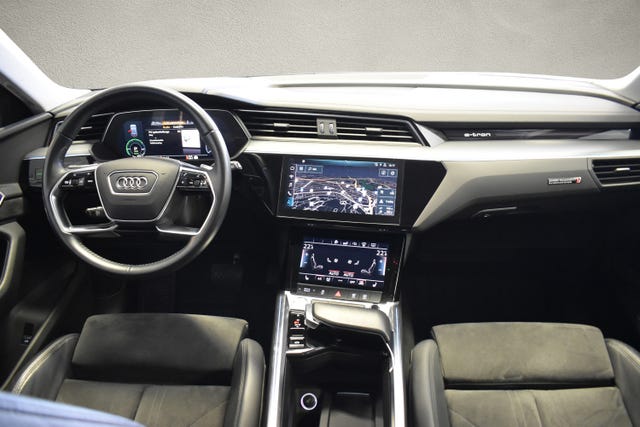 2020 AUDI E-TRON - 12