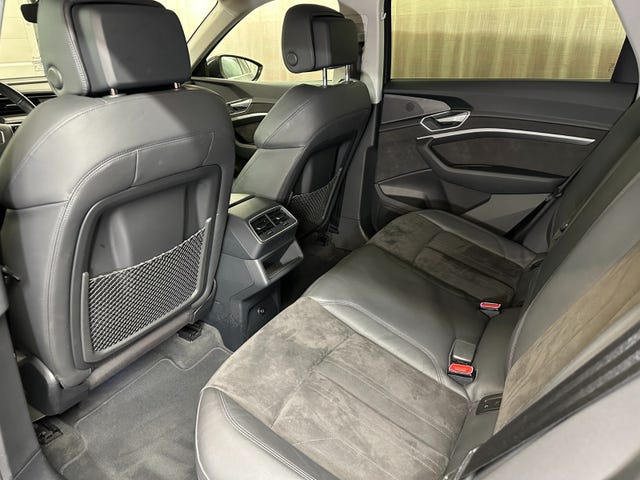 2020 AUDI E-TRON - 30