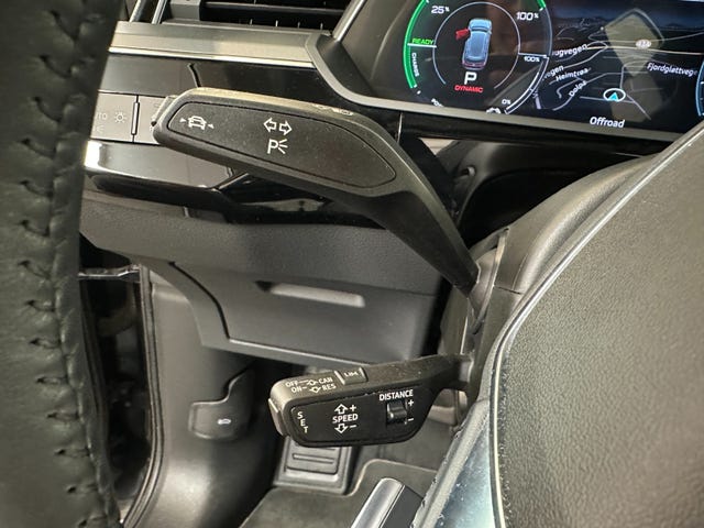 2020 AUDI E-TRON - 57
