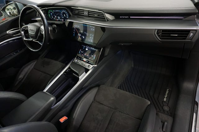 2020 AUDI E-TRON - 16