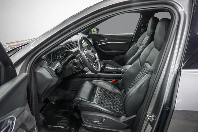 2020 AUDI E-TRON - 11