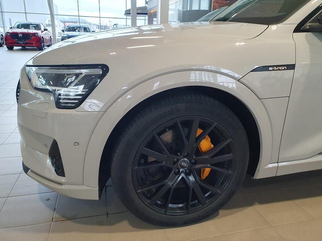 2020 AUDI E-TRON - 7