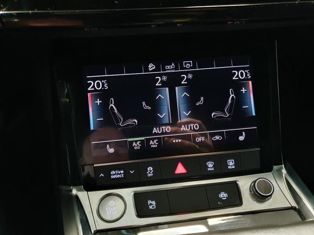 2020 AUDI E-TRON - 17