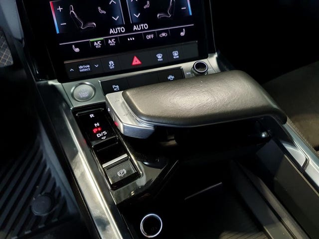 2020 AUDI E-TRON - 18