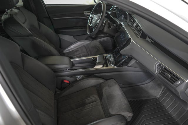 2020 AUDI E-TRON - 17