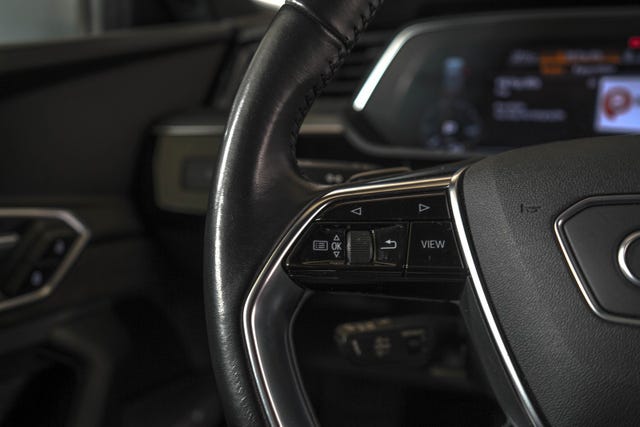 2020 AUDI E-TRON - 23