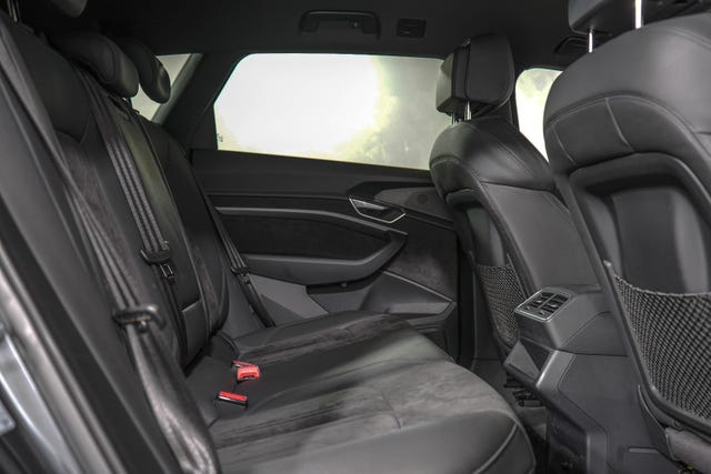 2020 AUDI E-TRON - 12