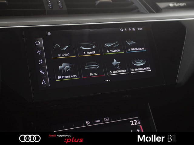 2021 AUDI E-TRON - 21