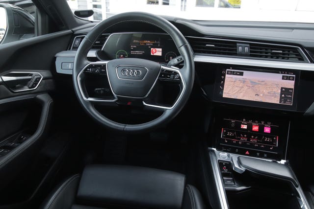 2020 AUDI E-TRON - 14