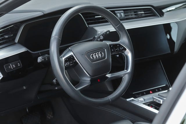 WAUZZZGE4LB003718 2020 AUDI E-TRON-5