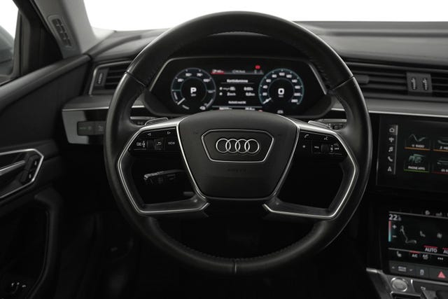 2020 AUDI E-TRON - 11