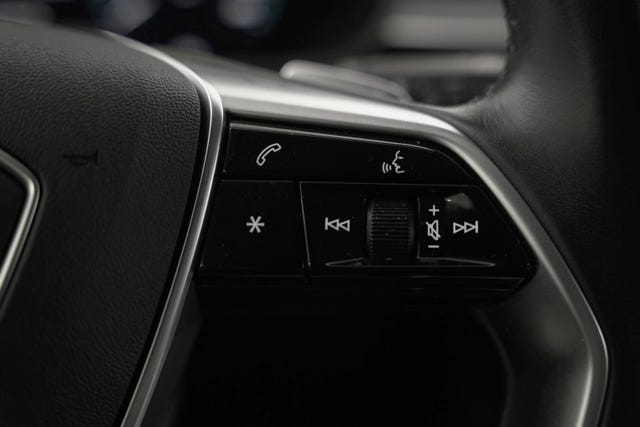 2020 AUDI E-TRON - 14