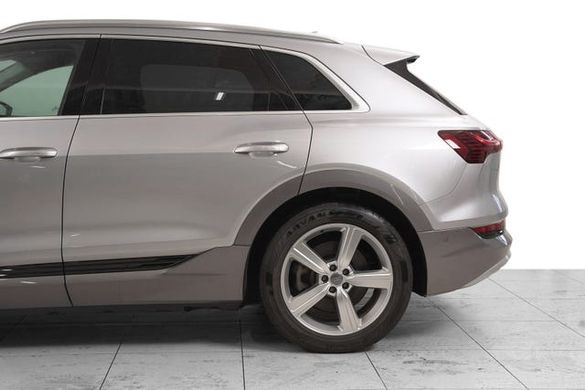 2020 AUDI E-TRON - 9