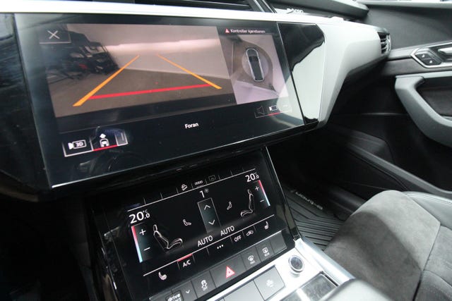2021 AUDI E-TRON - 11