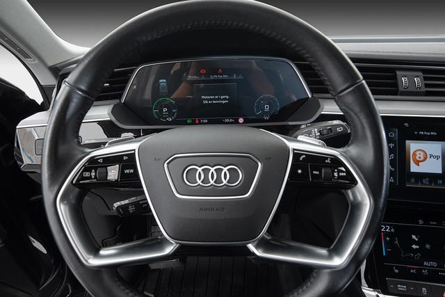 2021 AUDI E-TRON - 24