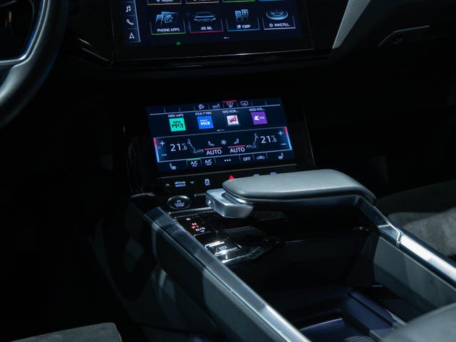 2020 AUDI E-TRON - 13