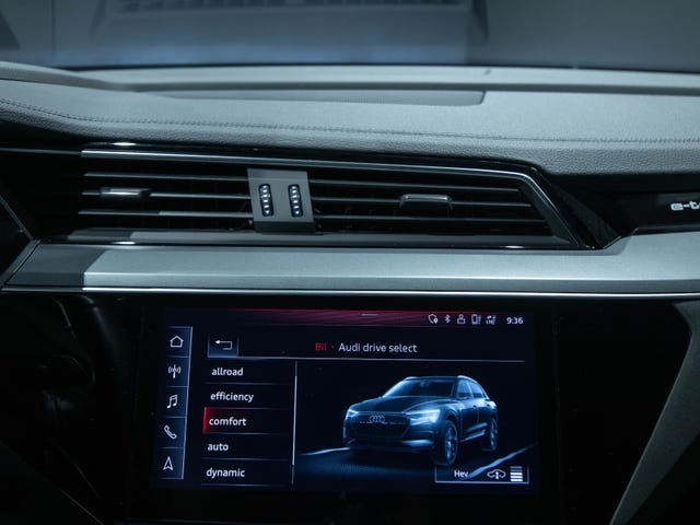 2020 AUDI E-TRON - 18