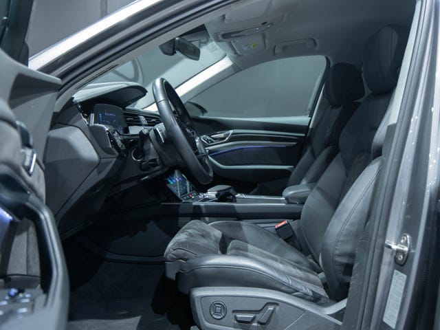 WAUZZZGE5LB022942 2020 AUDI E-TRON-5