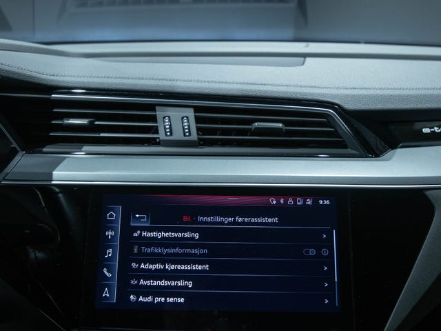 2020 AUDI E-TRON - 20