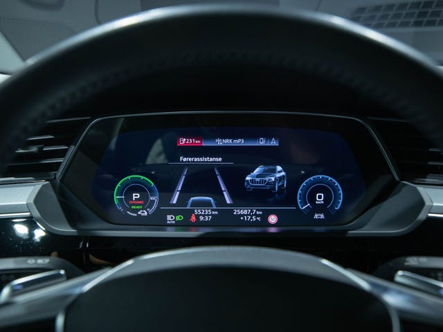 2020 AUDI E-TRON - 26