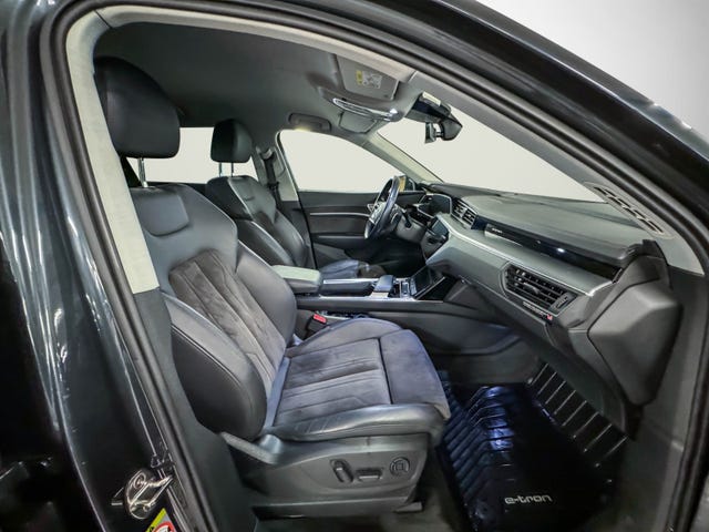 2020 AUDI E-TRON - 15