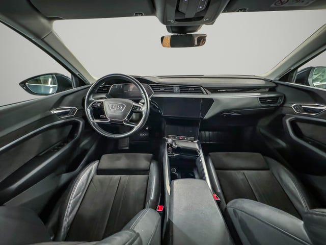 2020 AUDI E-TRON - 11