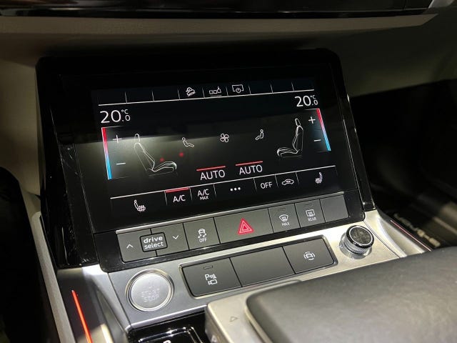 2020 AUDI E-TRON - 29