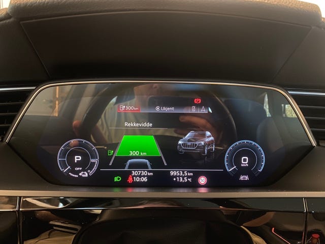 2020 AUDI E-TRON - 25