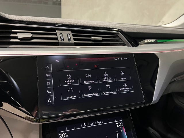 2020 AUDI E-TRON - 39