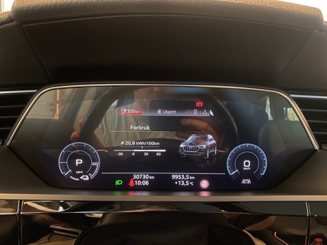 2020 AUDI E-TRON - 26
