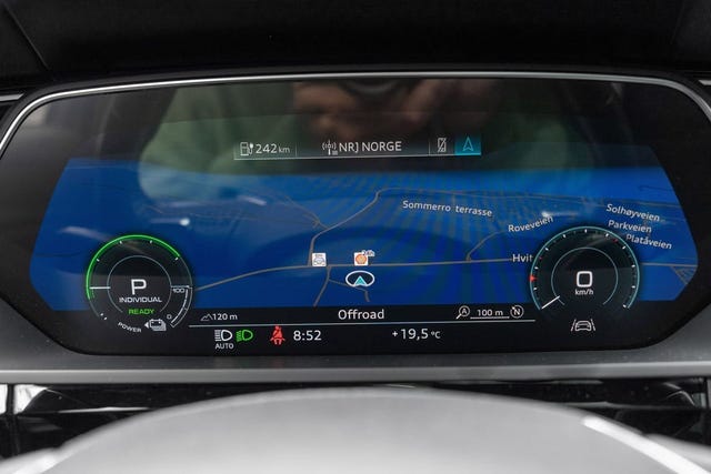 2020 AUDI E-TRON - 15