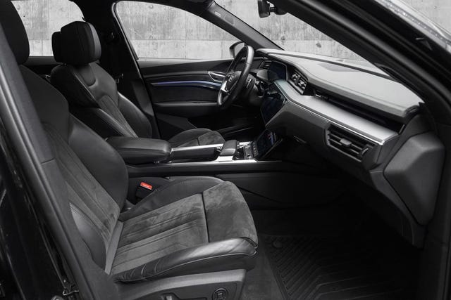 2020 AUDI E-TRON - 30