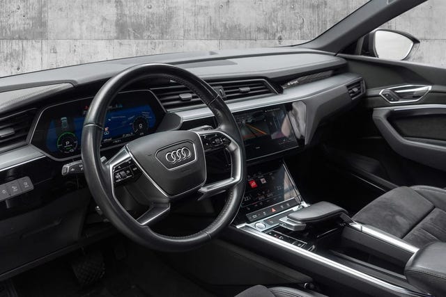2020 AUDI E-TRON - 23