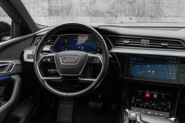 2020 AUDI E-TRON - 26