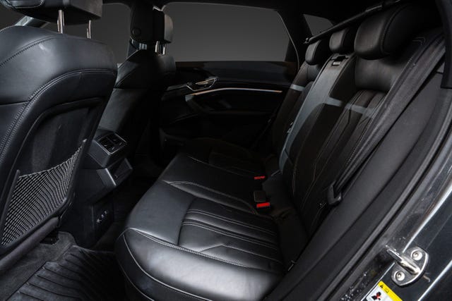 2021 AUDI E-TRON - 9