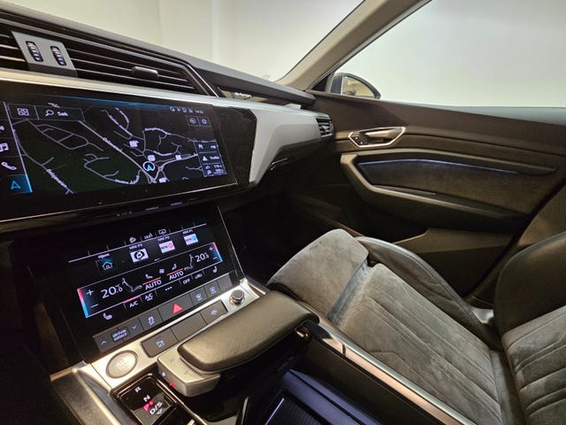 2020 AUDI E-TRON - 22