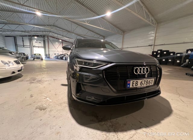 WAUZZZGE1LB009069 2020 AUDI E-TRON-4