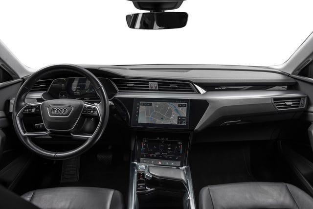 2020 AUDI E-TRON - 12